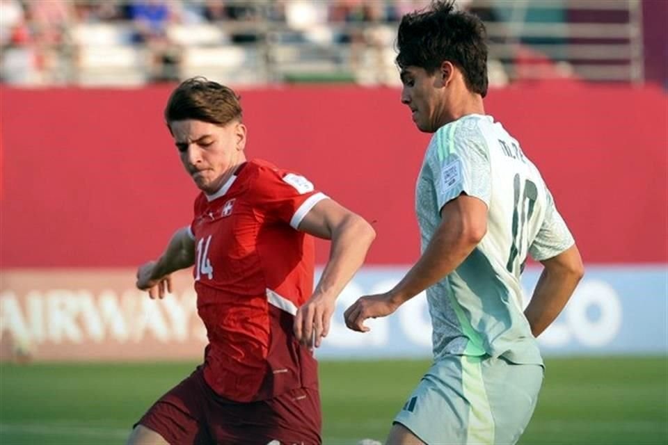 Los europeos no perdonaron las desatenciones de la defensa mexicana y sellaron su pase a Dieciseisavos como líder de grupo.