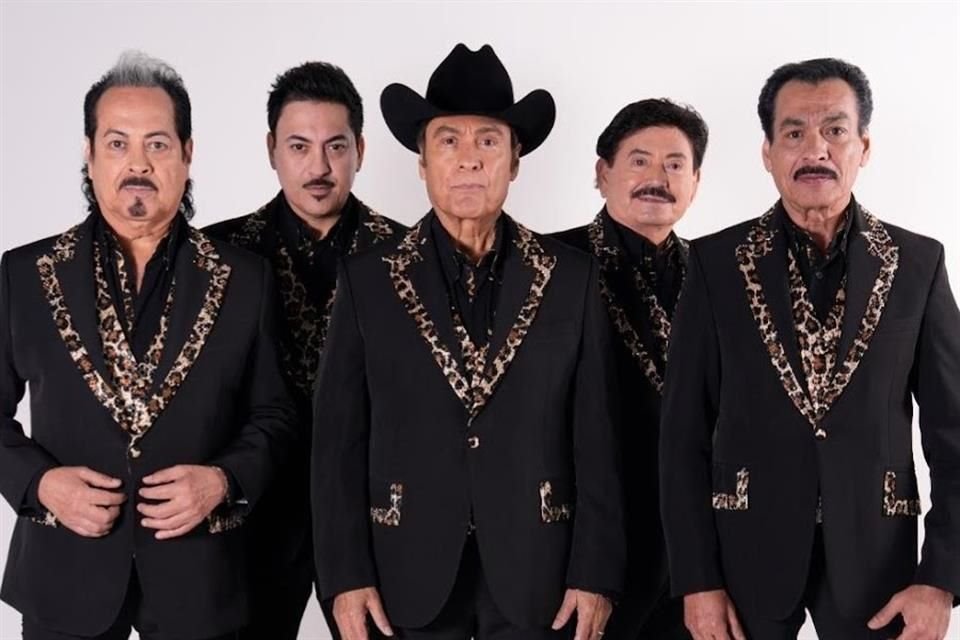 Los Tigres del Norte mantienen viva su lucha por los migrantes a través de la música.