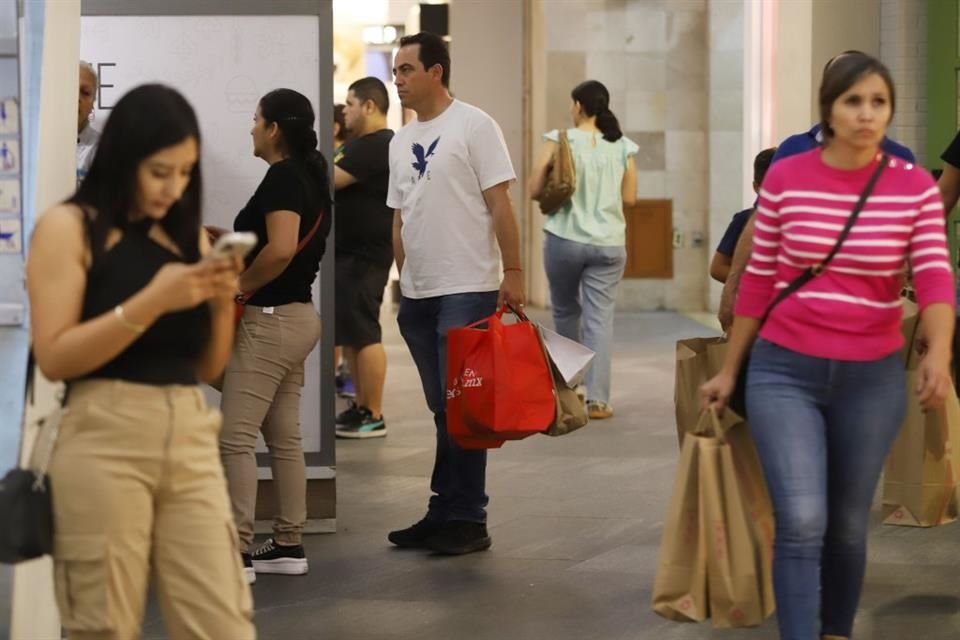 Este Buen Fin más tapatíos pagaron a crédito sus compras, en comparación con el año pasado. Te decimos cuánto gastó cada persona en promedio.