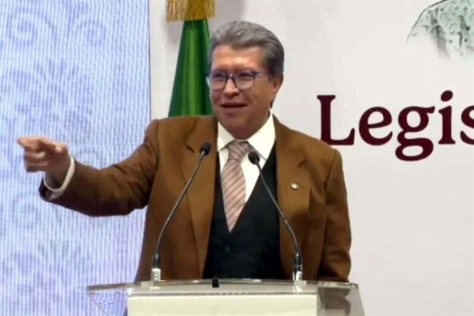 Ricardo Monreal, coordinador de Morena, destacó que Noroña transparentó su adquisición.