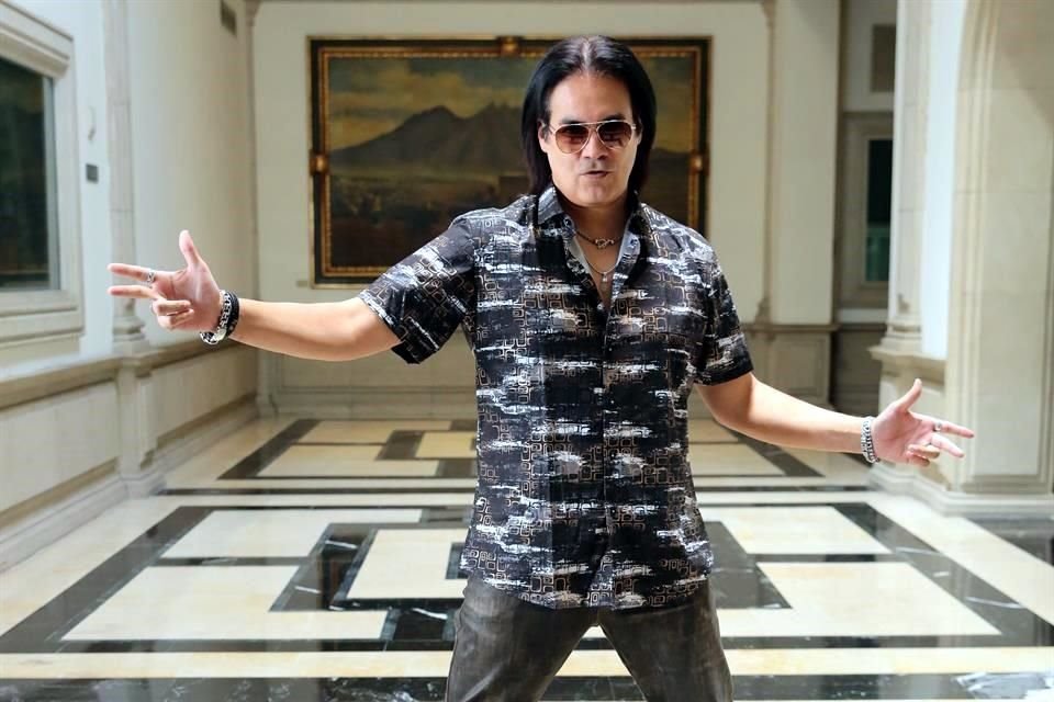 Rubén Gómez, quien formó parte de Menudo de 1987 a 1990, ahora está en Evoluxion Band.