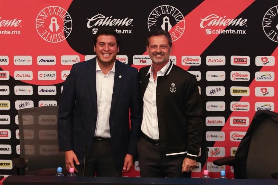 Atlas hizo oficial la presentación de Diego Cocca como el nuevo director técnico del Atlas.