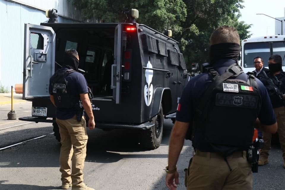 Dos hombres y una mujer fueron enviados ante un juez por el asesinato de una mujer, quien fue hallada en la Colonia Guayabitos, Tlaquepaque.