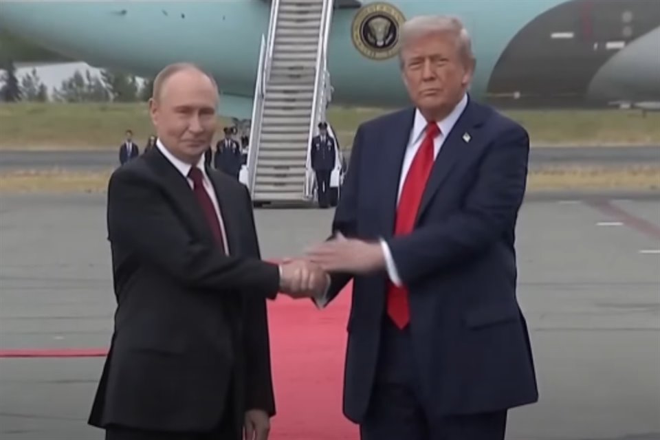 Donald Trump y Vladimir Putin se reúnen en Alaska para tratar la guerra en Ucrania.
