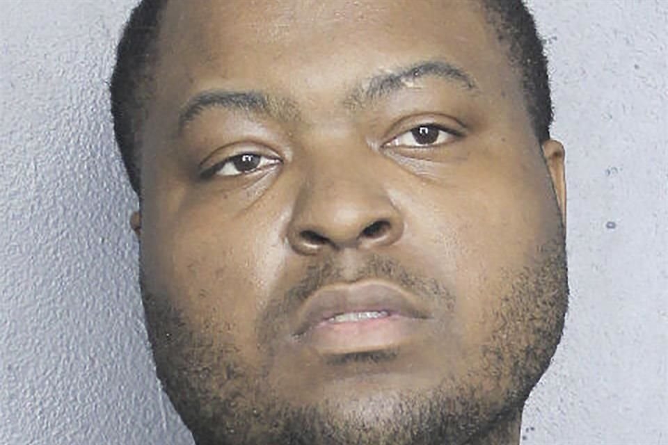 Kingston fue arrestado en Fort Irwin, una base del Ejército en el desierto de Mojave, California.
