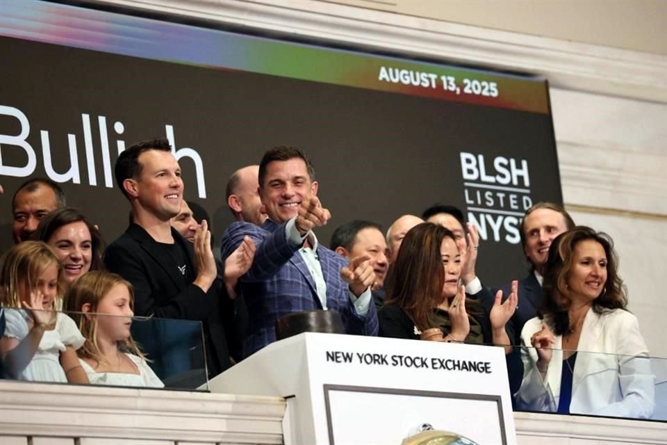 CoinDesk'in sahibi olan kripto para borsası Bullish (hisse senedi kodu BLSH), borsaya ilk çıkışında 1 milyar doların üzerinde para topladı.