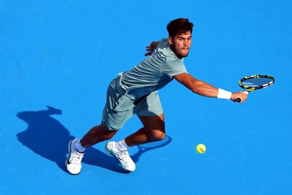 Carlos Alcaraz pudo reponerse de los embates de Andrey Rublev para vencerlo en Cuartos de Final del Masters de Cincinnati.