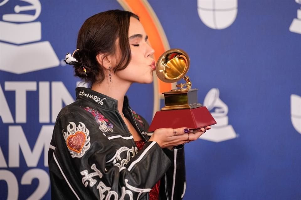 De las máximas sorpresas de la velada fue la ganadora de Mejor Nuevo Artista, la mexicana Paloma Morphy.