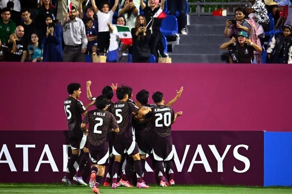 Luis Gamboa logró doblete.