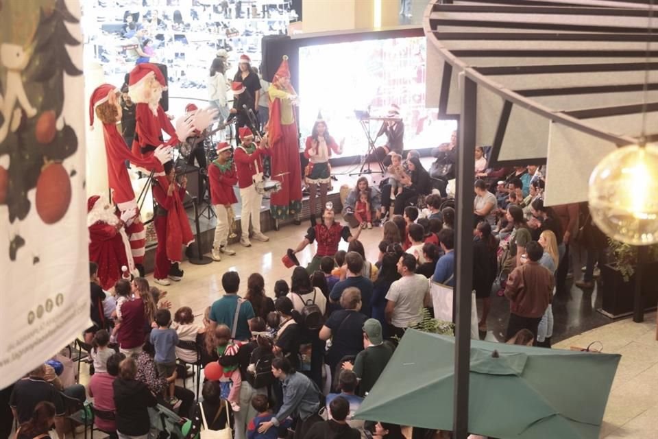 El arranque del Buen Fin 2025 generó una importante afluencia de visitantes en los principales centros comerciales del Área Metropolitana de Guadalajara.