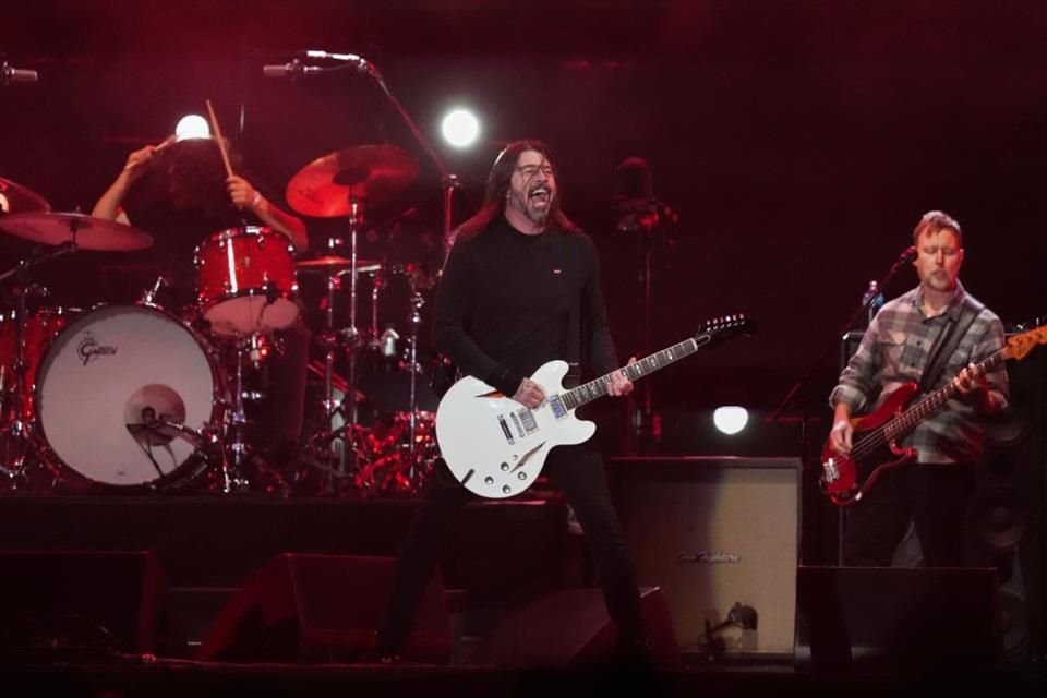 Foo Fighters encendió la primera noche del C. Capital con un show explosivo liderado por Dave Grohl ante casi 79 mil asistentes.