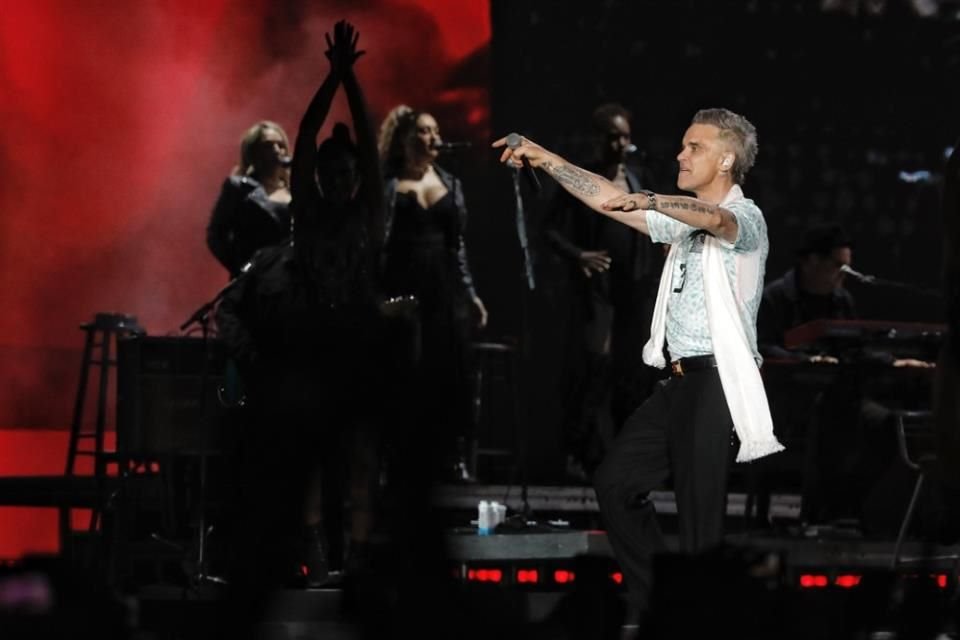 El ex integrante de Take That aseguró que su visión se ha vuelto cada vez más borrosa en los últimos meses, dificultándole incluso ver a sus fans durante sus presentaciones en directo.