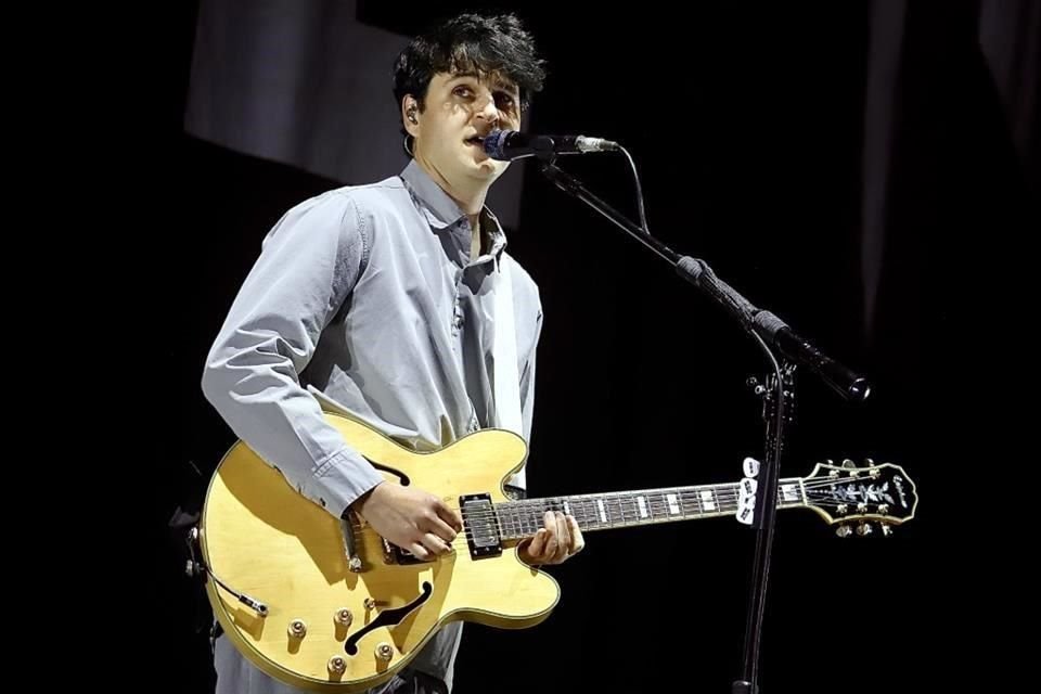 Vampire Weekend puso la calma en el escenario del C. Capital, tras algunas cancelaciones.