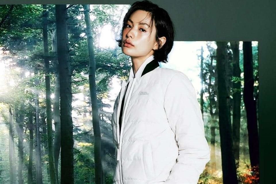 La estrella surcoreana del K-pop, Nana, sufrió heridas y se recupera en el hospital después de someter a un hombre que invadió su casa.