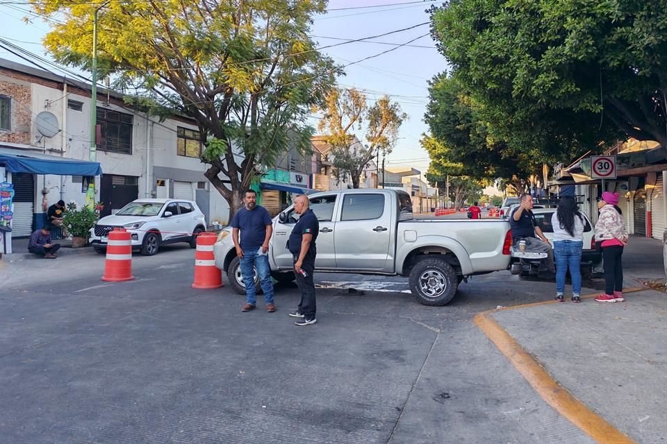 Los familiares estuvieron el día de ayer esperando novedades en las calles aledañas a la Fiscalía del Estado. Muchos indicaron que su pariente había sido detenido sin razón. 
