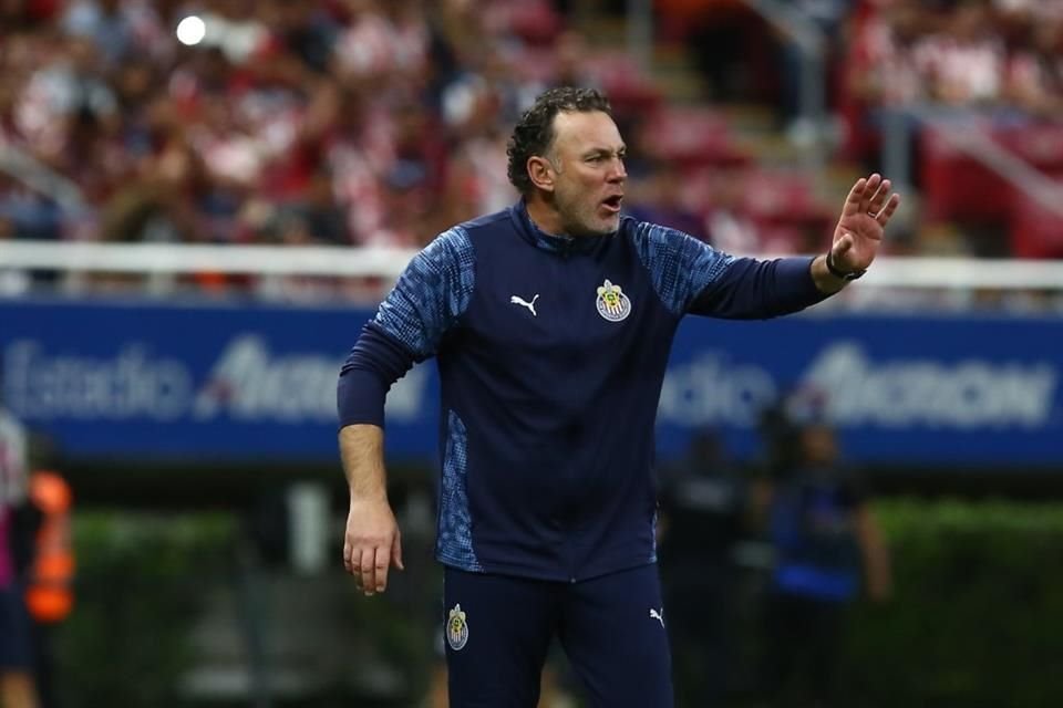 Gabriel Milito aparece  en una lista selecta al  lograr 29 puntos en  su primer torneo.