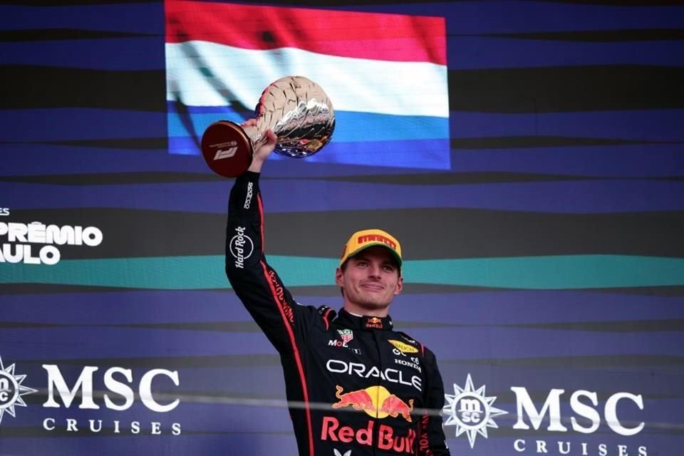 El italiano considera que Verstappen es el referente en todo.