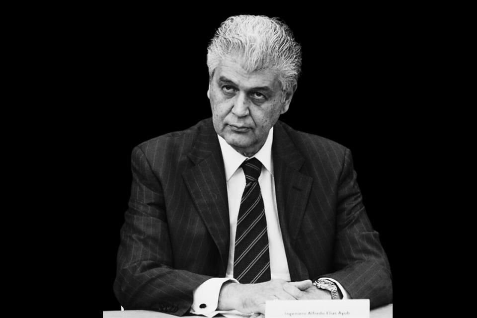 Alfredo Elías Ayub nació en la Ciudad de México en 1950.