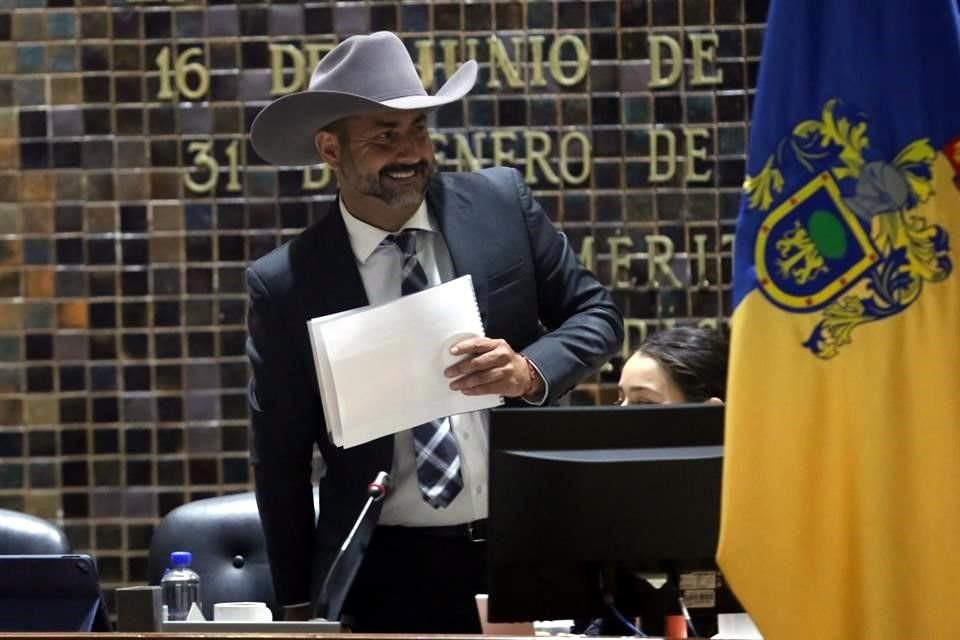 El titular de Sader, Eduardo Ron, aseguró en comparecencia que impulsan la creación del Consejo Regulador de la Miel para apoyar al sector.