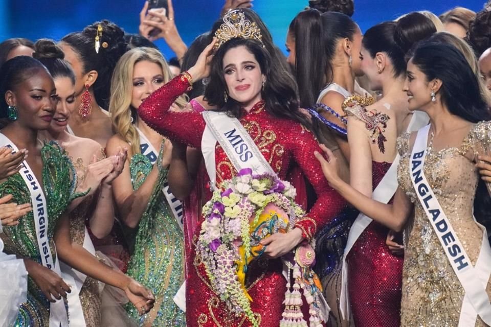 Fátima Bosch, nueva Miss Universe, celebró los cambios en México y dedicó su triunfo a su País, destacando orgullo, avance y compromiso.