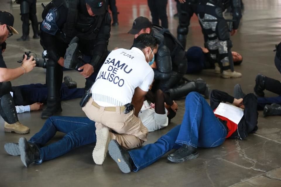 La Policía francesa capacitó a elementos de corporaciones Metropolitana, Guadalajara y Zapopan, de cara al Mundial y eventos con multitudes.