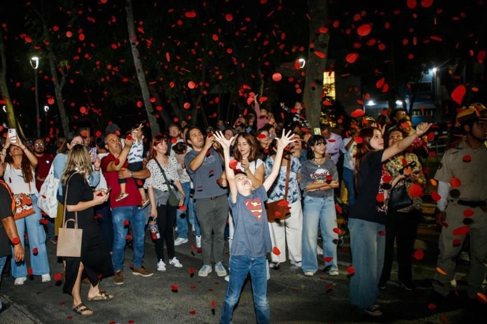 Durante el espectáculo de la compañía francesa Les Girafes en el circuito Arcos Minerva
