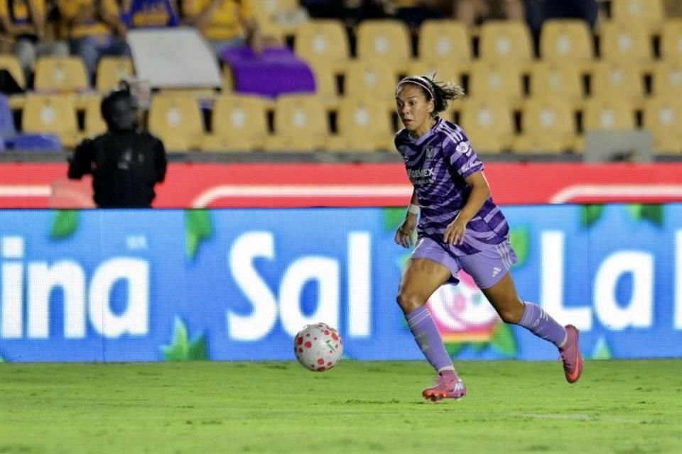 Tigres Femenil sufrió su primera derrota del Apertura 2025 al caer 3-2 con Pachuca en el Estadio Universitario.