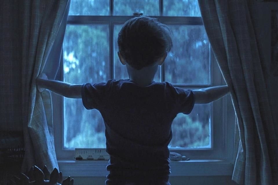 La película de terror 'La Noche de la Desaparición' se colocó en el primer lugar en la taquilla norteamericana, por arriba de 'Otro Viernes de Locos'.