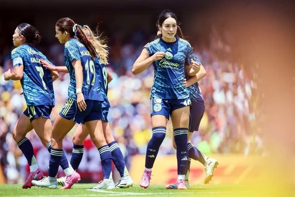 Scarlett Camberos acertó el segundo tiro penal y dejó cifras definitivas.