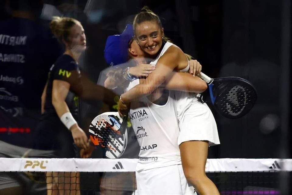 Lucía Sainz y Claudia Jensen, de San Diego Stingrays, se coronaron como las monarcas del Skarch Pro Padel League Guadalajara 2025.