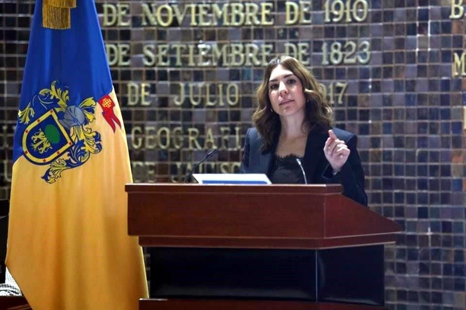 Cindy Blanco Ochoa, Secretaria de Desarrollo Económico, durante la Glosa por el Primer informe  de Pablo Lemus, Gobernador de Jalisco.