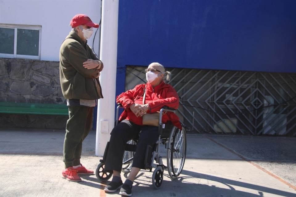 Martha Álvarez Ugena Pedrós, mamá de María Fernanda, una de las víctimas, informó que no dará declaraciones hasta que se realice la audiencia.