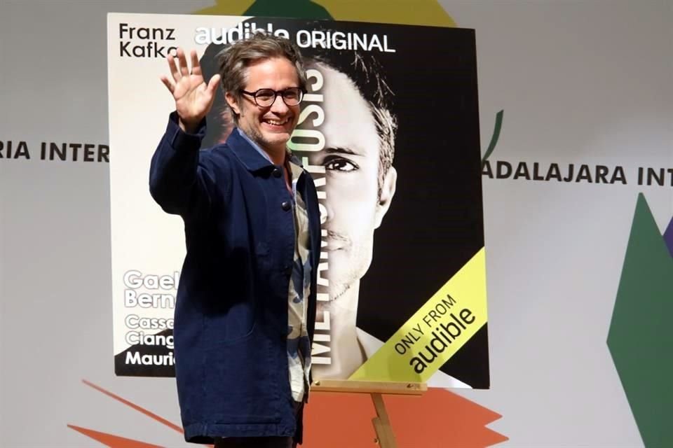 Gael García durante la charla organizada por Audible, en la FIL Guadalajara.