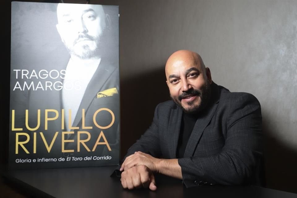 Presenta Lupillo su libro 'Tragos Amargos', por el que lo demandó Belinda al hablar sobre la relación que sostuvieron.