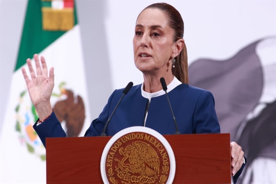 La Presidenta Claudia Sheinbaum dijo que Beatriz Gutiérrez Müller vive en México y criticó reportes que afirmaban que residía en España.