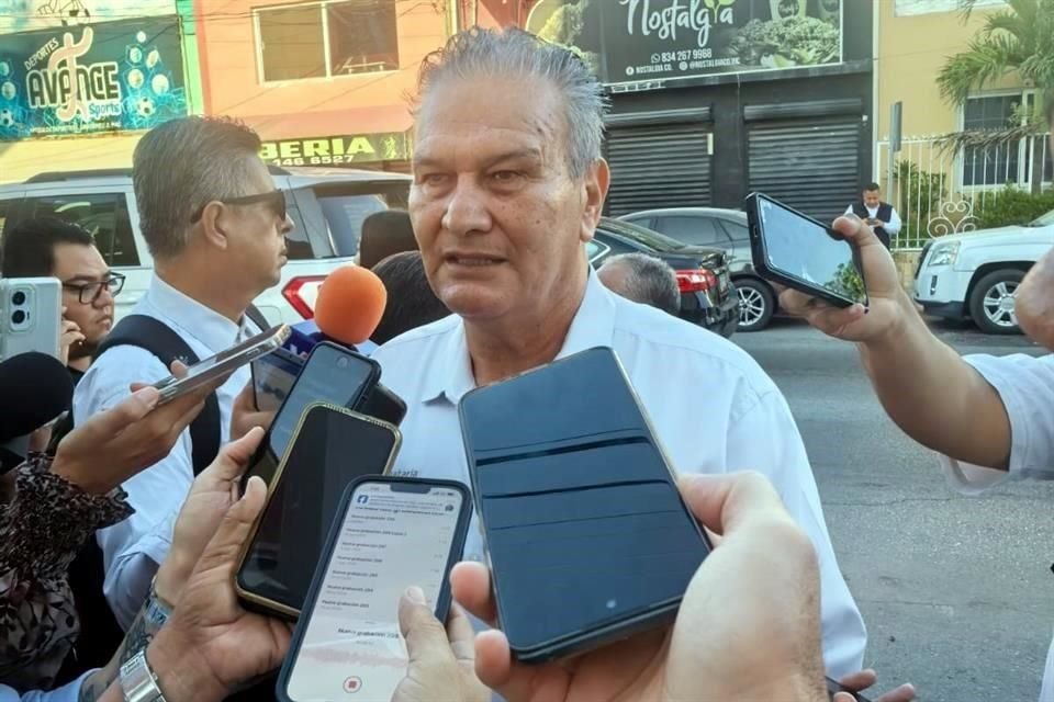 Secretario de Salud, Vicente Joel Hernández.