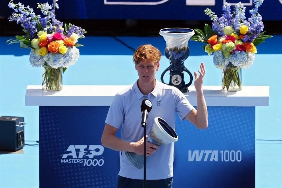 Jannik Sinner pidió disculpas al público tras retirarse de la Final y no ocultó su decepción porque el Masters de Cincinnati haya terminado de esa forma para él.