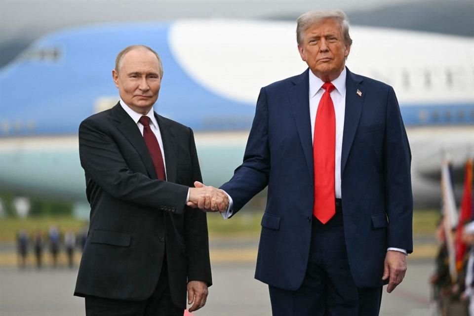 Donald Trump admitió que el líder ruso, Vladimir Putin, podría no querer llegar a ningún acuerdo y descartó envío de tropas de EU a Ucrania.