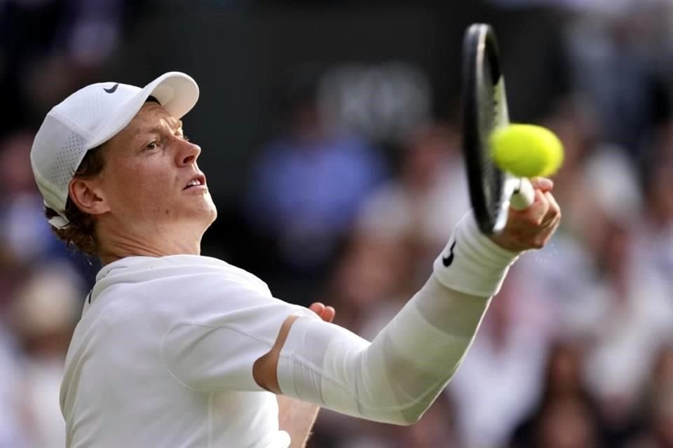 Jannik Sinner no pudo terminar la Final en Cincinnatti.