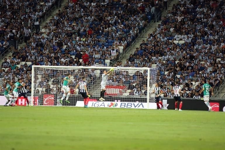Observa las acciones del duelo Rayados-León