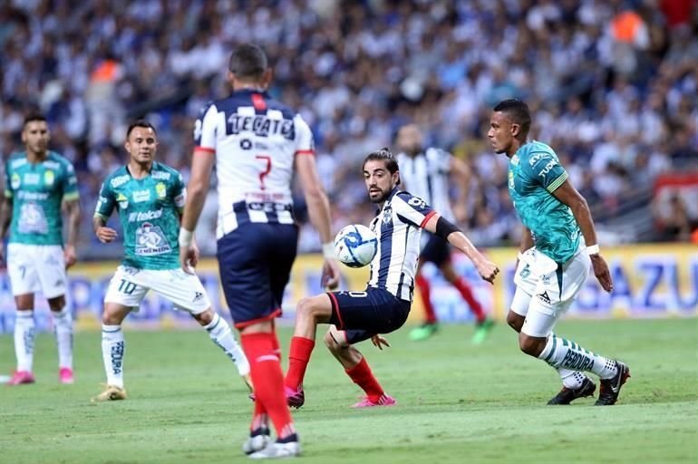 Observa las acciones del duelo Rayados-León