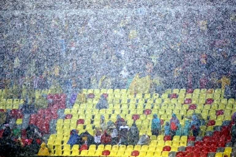 La lluvia no dejaba ver bien.