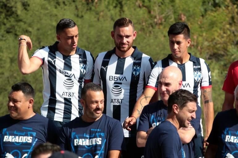 Las mejores imágenes de la toma de foto oficial de los Rayados y las Rayadas.