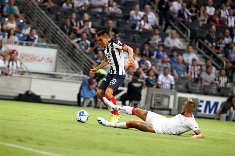 Más de las imágenes del duelo Rayados-Toluca.