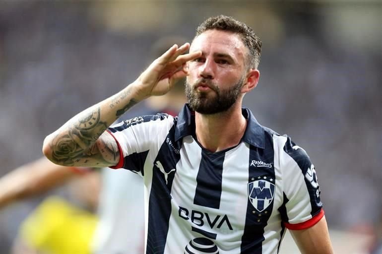 Más de las imágenes del duelo Rayados-Toluca.