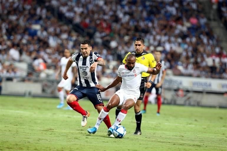 Más de las imágenes del duelo Rayados-Toluca.