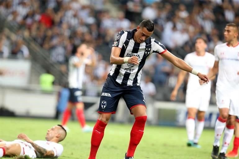 Más de las imágenes del duelo Rayados-Toluca.