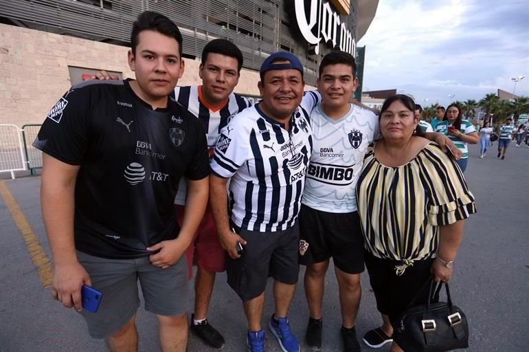 Observa el color en el TSM en el duelo Santos-Rayados.
