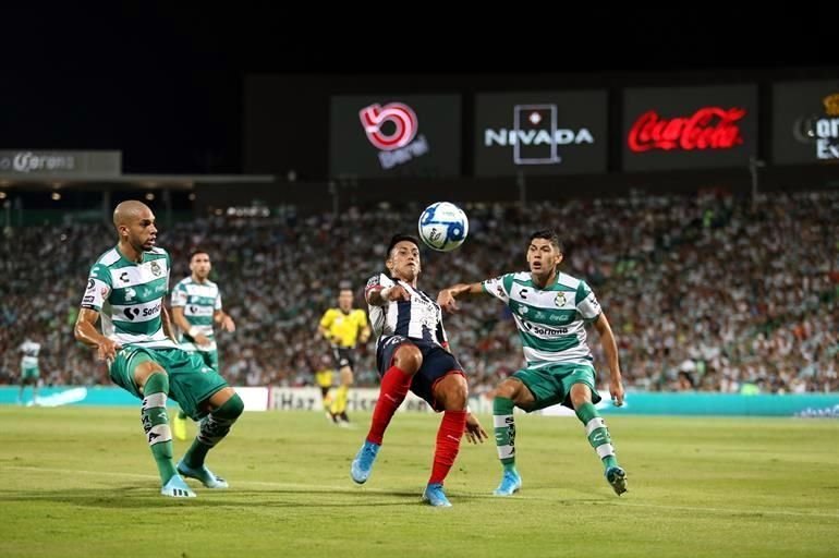 Los mejores momentos del partido Santos-Rayados.