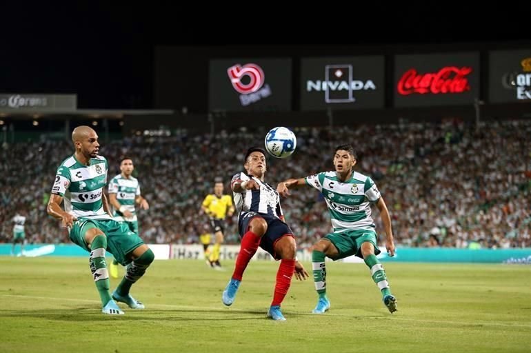 Los Rayados recibieron los goles en los primeros cinco minutos.